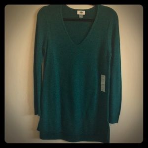 Old Navy V-Neck Sweater